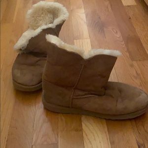 Authentic uggs